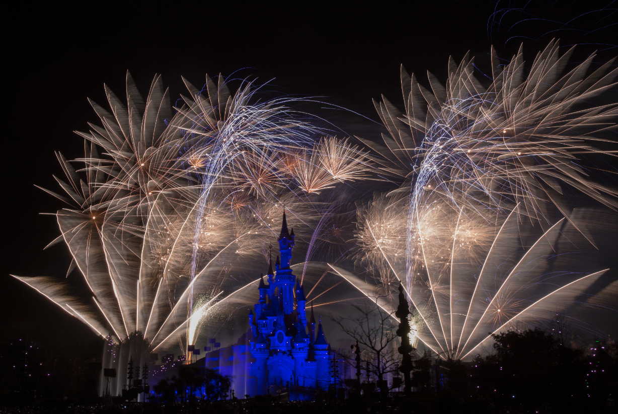 [VIDEO] Noël bat son plein à Disneyland Paris